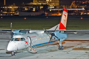 OE-LTP - Austrian Airlines/Arrows/Tyrolean de Havilland Canada DHC-8-300Q Dash 8