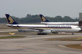 9V-STA - Singapore Airlines Airbus A330-300