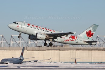 C-GBIP - Air Canada Airbus A319