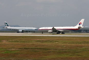 9M-MKC - Malaysia Airlines Airbus A330-300