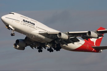 VH-OJP - QANTAS Boeing 747-400