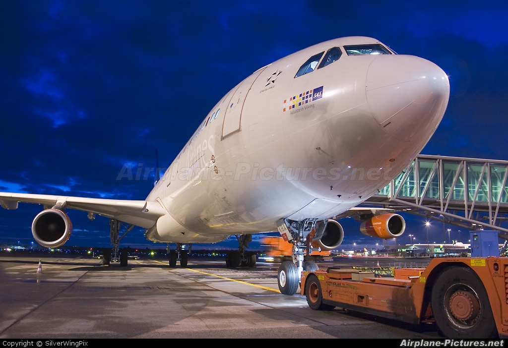 SAS - Scandinavian Airlines OY-KBA aircraft at Undisclosed location
