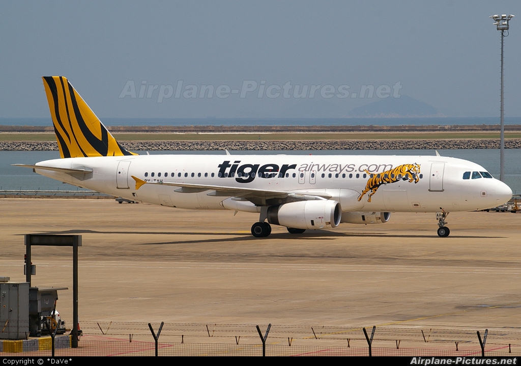 Tiger Airways 9V-TAH aircraft at Macau Intl