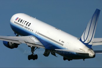 N658UA - United Airlines Boeing 767-300ER