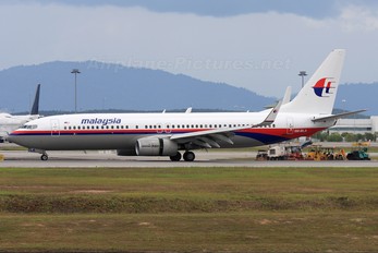 9M-MLA - Malaysia Airlines Boeing 737-800