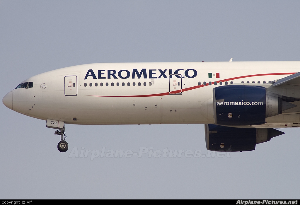 Aeromexico N774AM aircraft at Madrid - Barajas
