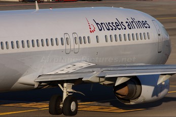 OO-VES - Brussels Airlines Boeing 737-400