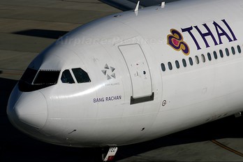 HS-TEC - Thai Airways Airbus A330-300