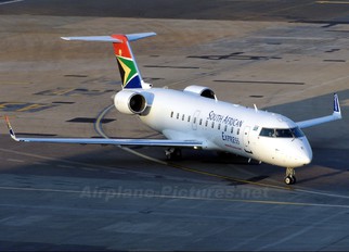 ZS-NME - South African Express Canadair CL-600 CRJ-200