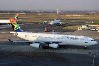 ZS-SLE - South African Airways Airbus A340-200