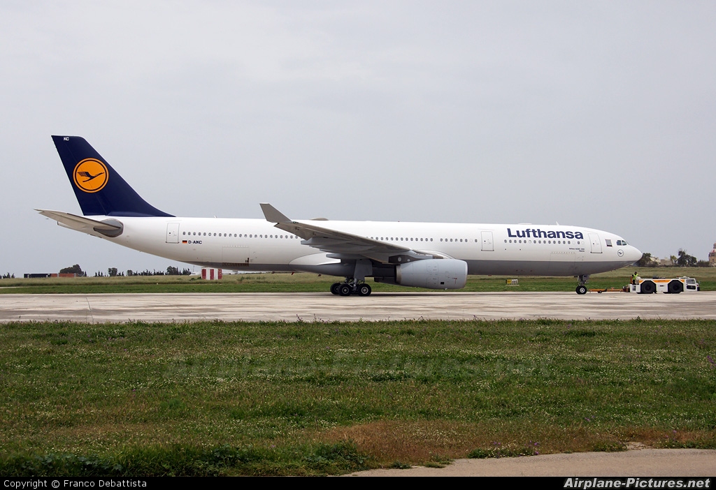 Lufthansa D-AIKC aircraft at Malta Intl