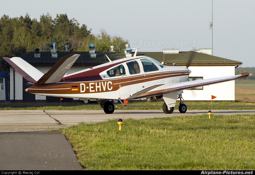Private D-EHVC aircraft at Babimost