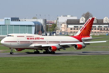 VT-ESN - Air India Boeing 747-400