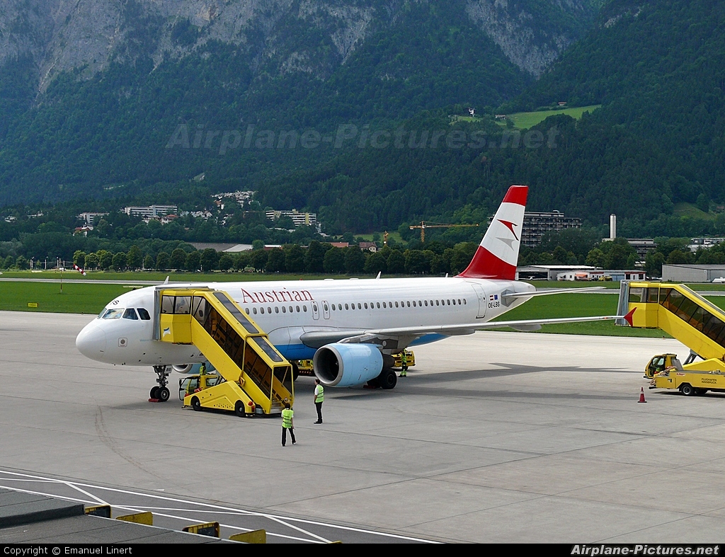Austrian Airlines/Arrows/Tyrolean OE-LBS aircraft at Innsbruck