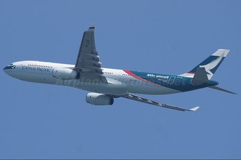 B-LAD - Cathay Pacific Airbus A330-300