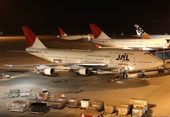 JA8166 - JAL - Japan Airlines Boeing 747-300