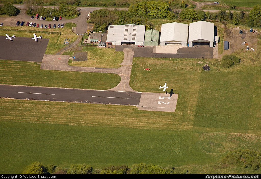 - Airport Overview - aircraft at Fife - Glenrothes