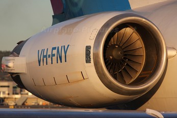 VH-FNY - Skywest Airlines (Australia) Fokker 100