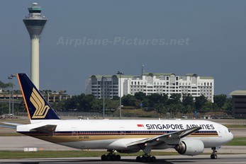 9V-SRG - Singapore Airlines Boeing 777-200ER