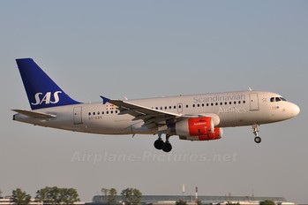 OY-KBR - SAS - Scandinavian Airlines Airbus A319