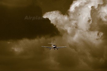 G-BNNU - Edinburgh Flying Club Piper PA-38 Tomahawk