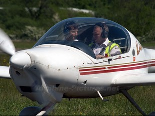 G-BXGH - Cumbernauld Flying School Diamond DA 20 Katana
