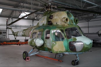 4547 - Poland - Air Force Mil Mi-2