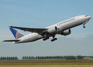 N78003 - Continental Airlines Boeing 777-200ER
