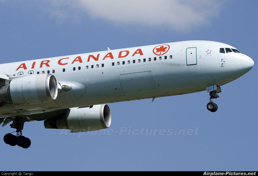 Air Canada C-FPCA aircraft at London - Heathrow