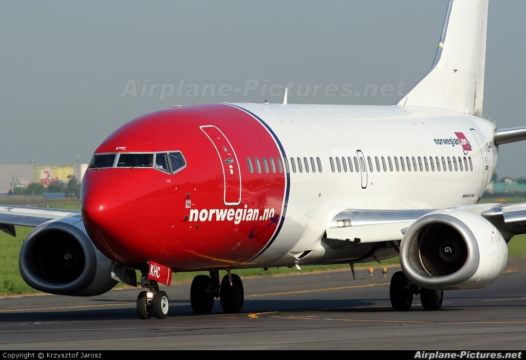 Norwegian Air Shuttle LN-KHC aircraft at Warsaw - Frederic Chopin