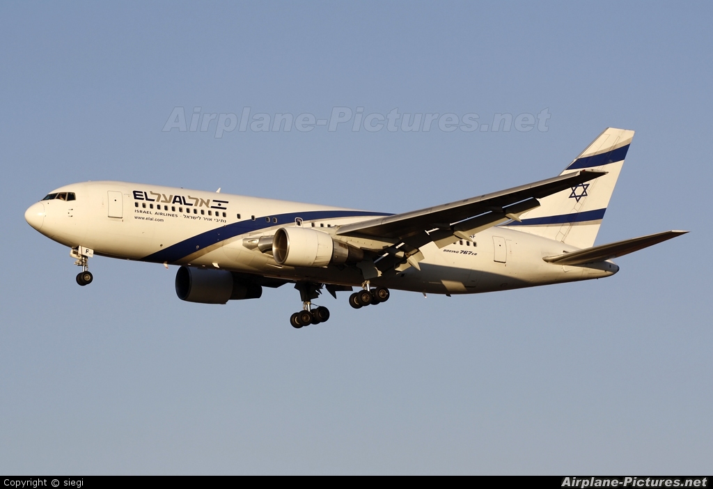 El Al Israel Airlines 4X-EAF aircraft at Tel Aviv - Ben Gurion