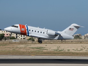 02 - USA - Coast Guard Canadair C-143A Challenger