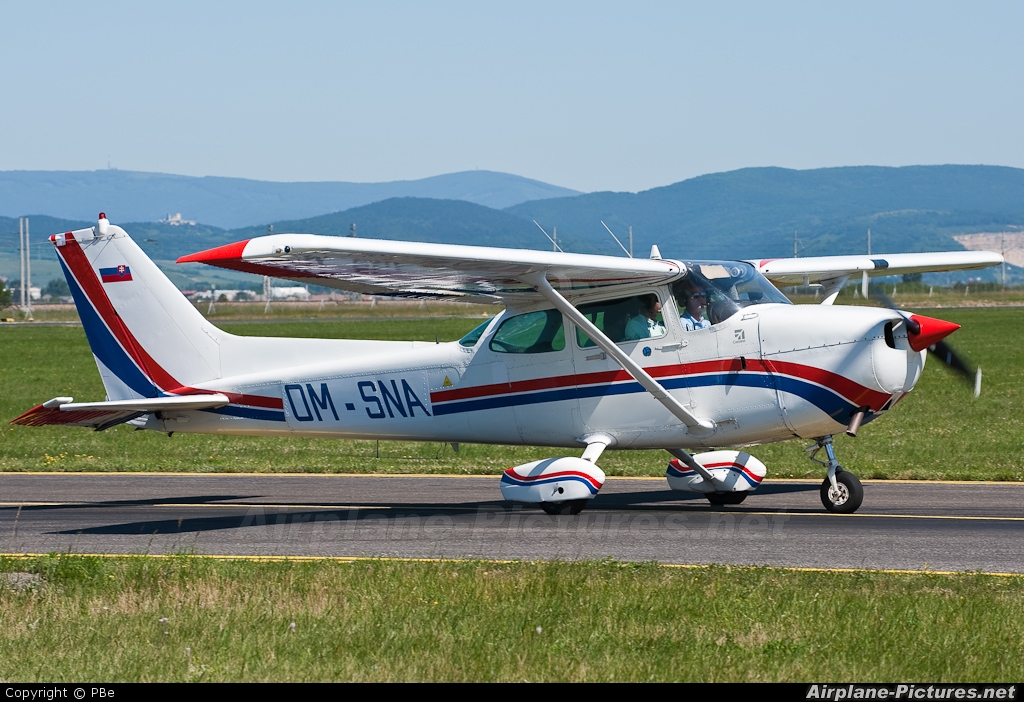 Slovensky Narodny Aeroklub OM-SNA aircraft at Piestany
