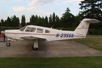 N29566 - Private Piper PA-28R Arrow /  RT Turbo Arrow