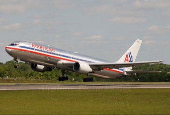 N384AA - American Airlines Boeing 767-300ER