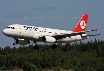 TC-JPI - Turkish Airlines Airbus A320