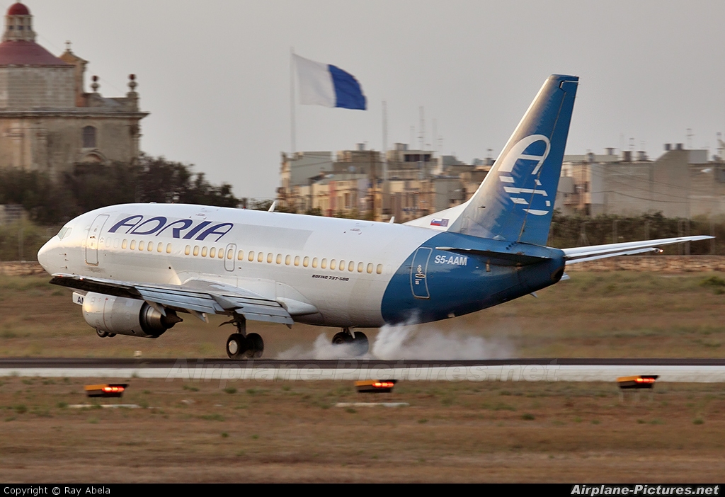 S5-AAM - Adria Airways Boeing 737-500 at Malta Intl | Photo ID 57347 ...