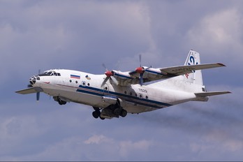 RA-11529 - MiG Design Bureau Antonov An-12 (all models)