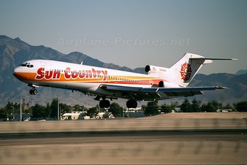 N283SC - Sun Country Airlines Boeing 727-200 (Adv)