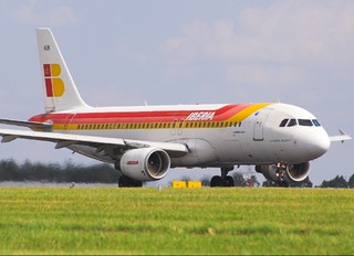 EC-HUK - Iberia Airbus A320