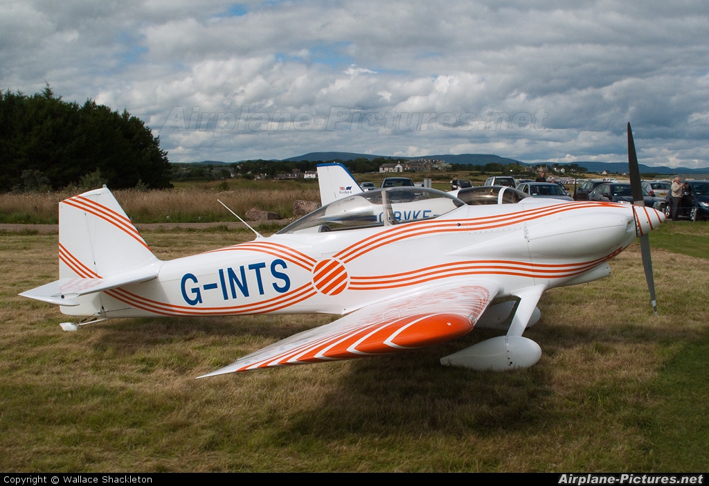 Private G-INTS aircraft at Dornoch