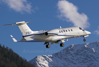 I-ELYS - Eurofly Learjet 40