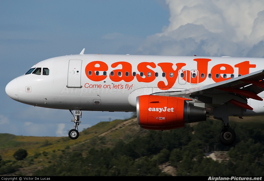 easyJet G-EZBB aircraft at Madrid - Barajas