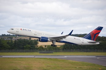 N721TW - Delta Air Lines Boeing 757-200