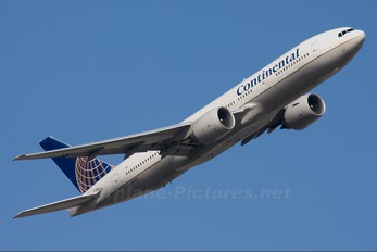 N78005 - Continental Airlines Boeing 777-200ER