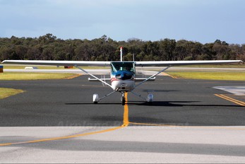 VH-UWC - Private Cessna 150