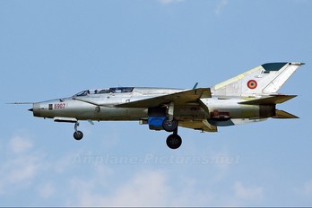 6907 - Romania - Air Force Mikoyan-Gurevich MiG-21 LanceR B