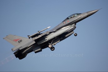 681 - Norway - Royal Norwegian Air Force General Dynamics F-16A Fighting Falcon