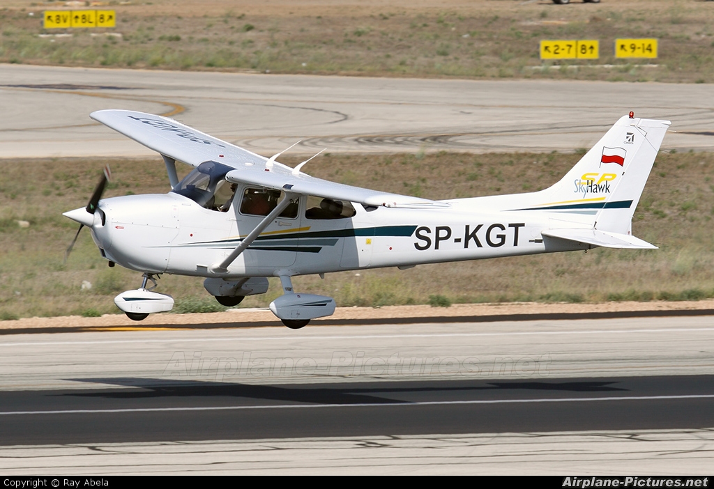 Private SP-KGT aircraft at Malta Intl