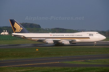 9V-SFH - Singapore Airlines Cargo Boeing 747-400F, ERF